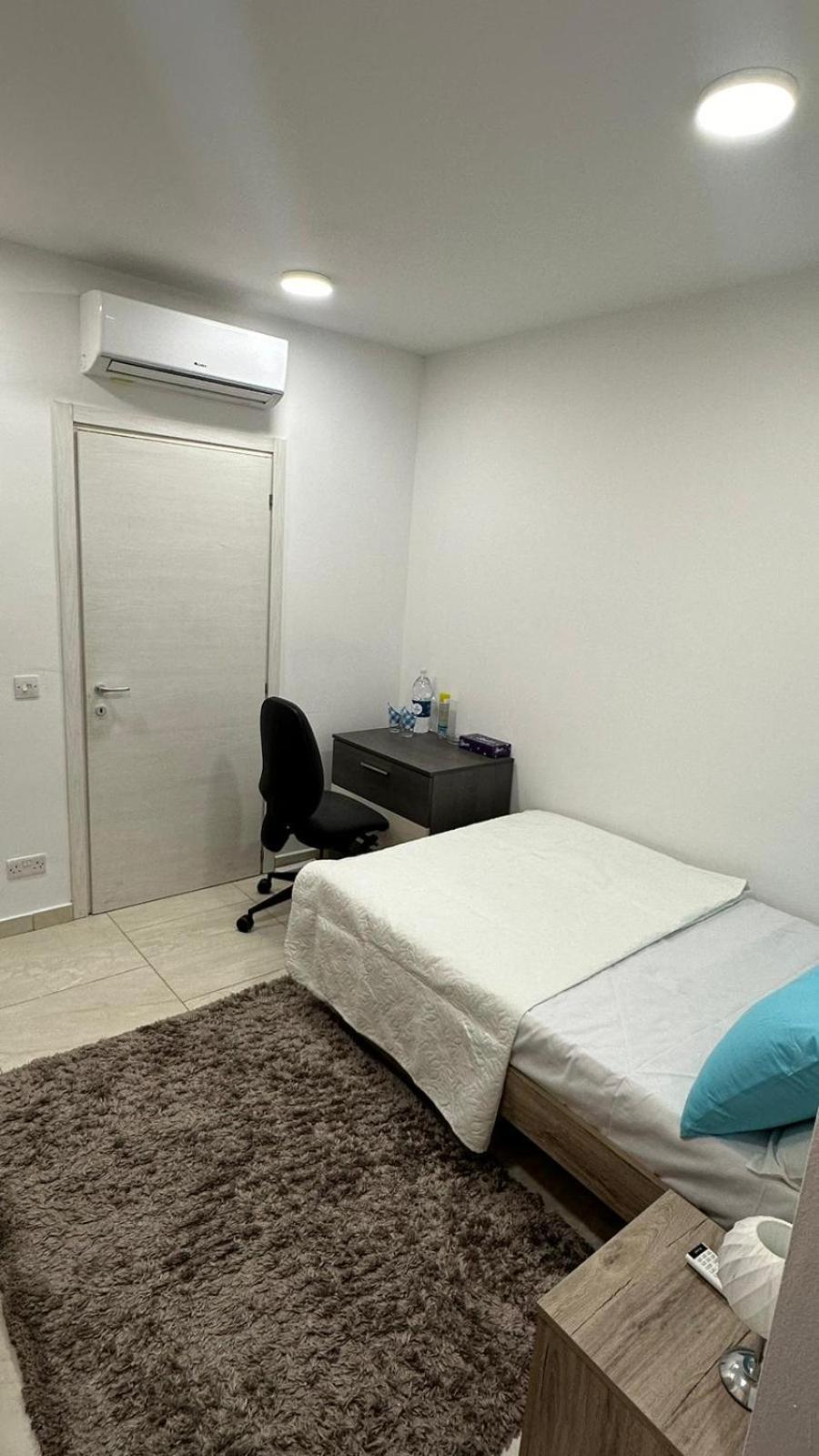Your Elegant Home Away From Home Shared Apartment Only With Host Zebbug  Екстер'єр фото