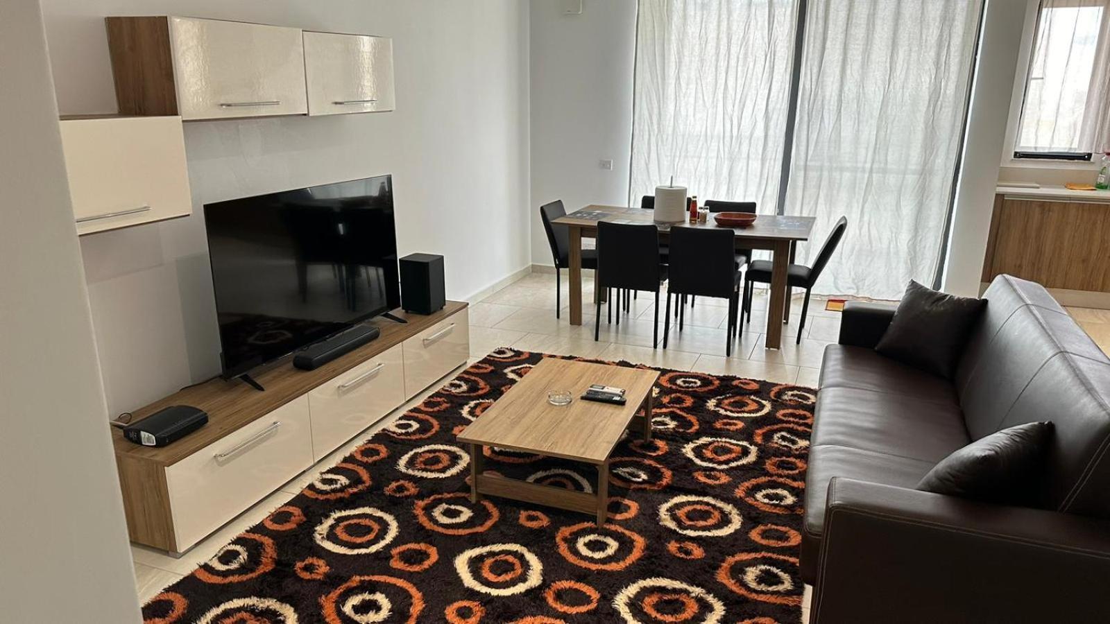 Your Elegant Home Away From Home Shared Apartment Only With Host Zebbug  Екстер'єр фото